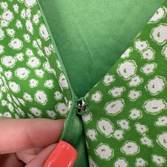 Sienna Sky Dress Faux Wrap Green Ditsy Floral Flutter Sleeve V Neck Midi Size S - Picture 9 of 12